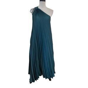 Petal & Pup Dress Forum One Shoulder Selena Pleated Midi Dress Emerald Green Siz